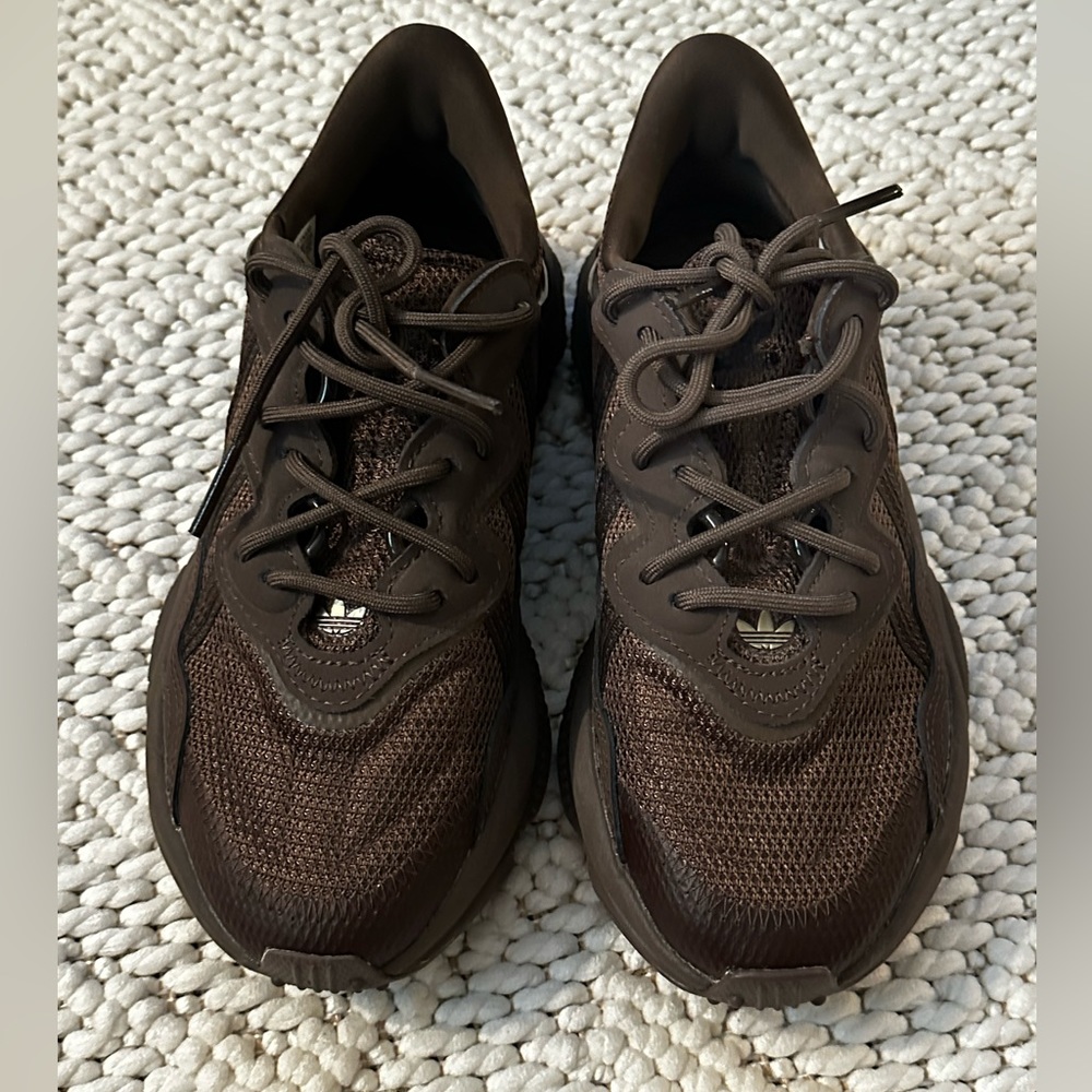 Adidas Ozweego brown women sz5